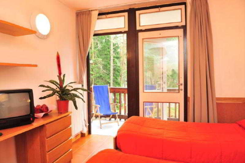 Appartamenti Corte Residence Borca di Cadore Kültér fotó
