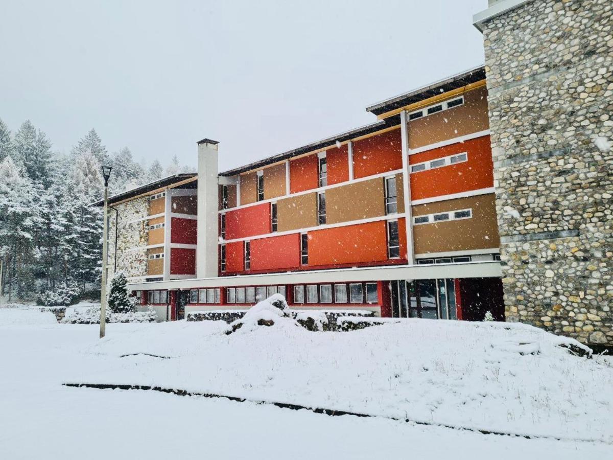Appartamenti Corte Residence Borca di Cadore Kültér fotó