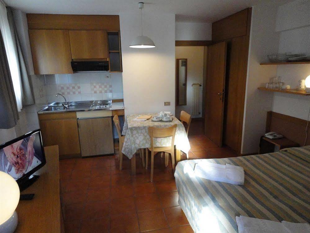 Appartamenti Corte Residence Borca di Cadore Kültér fotó
